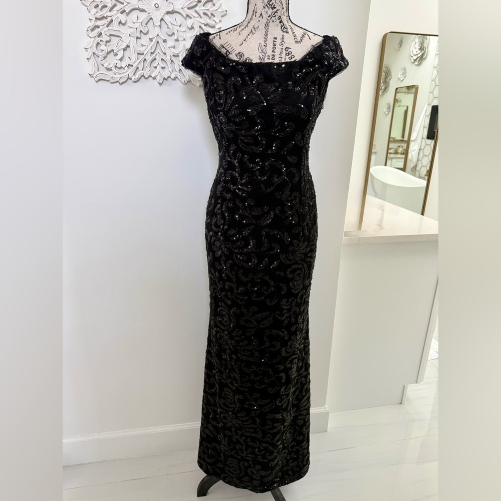 Elegant Black Evening Dress
